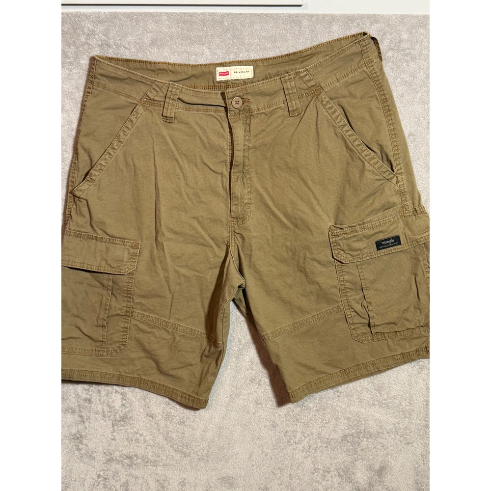 Wrangler Mens Relaxed Fit Cargo Shorts Khaki Tan Size 36x10 112314953